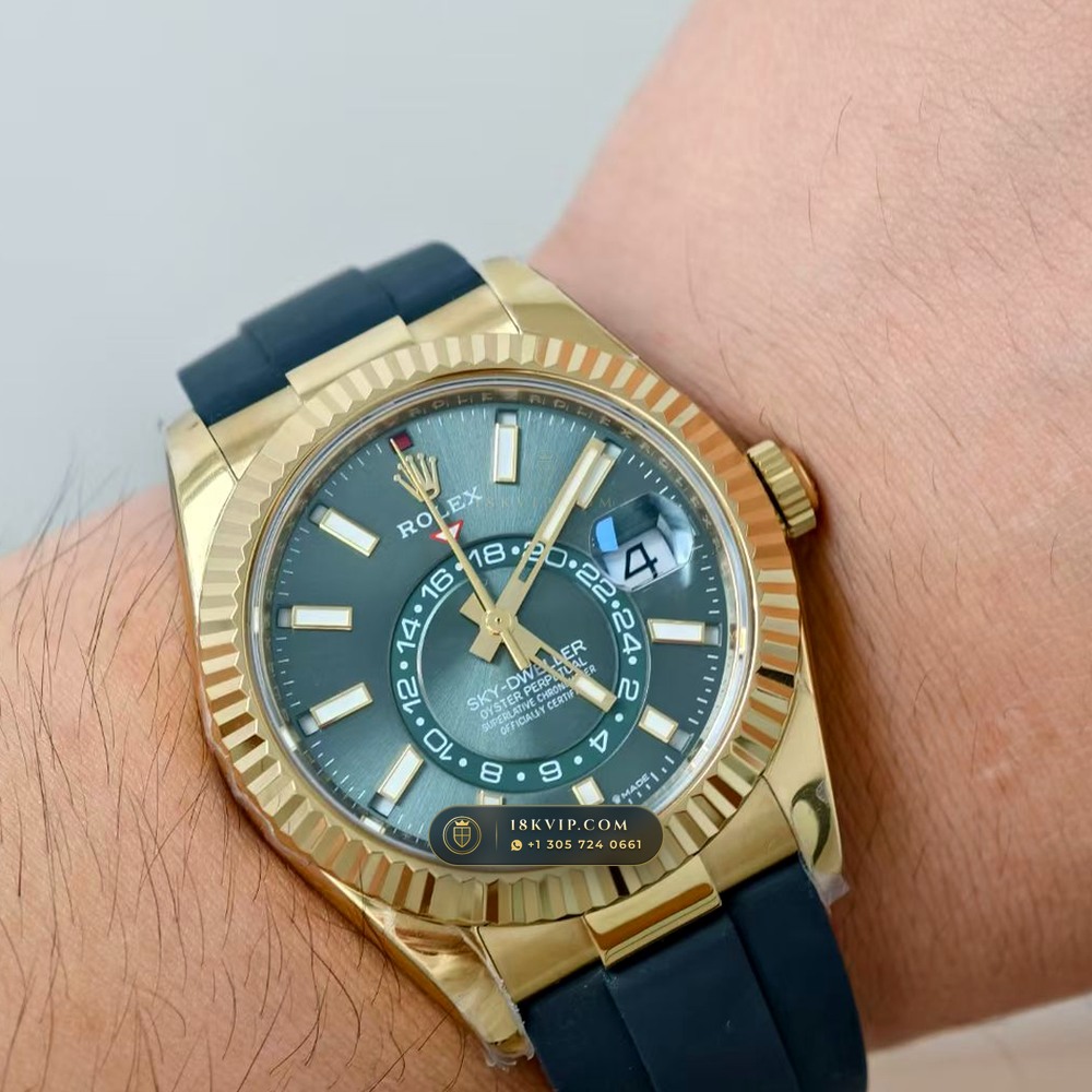 Rolex Sky-Dweller Sunray Green Dial 18K Yellow Gold Ref. 336938 — Private Vault Edition — Studio Gallery Plate VIII in 18K Yellow Gold Au750 (252.0g Verified Mass, Rolex Manufacture Cal. 9002 Annual Calendar)