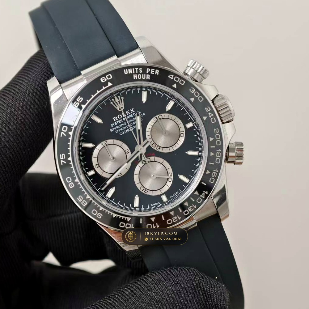 Rolex Cosmograph Daytona Ghost Sunray Grey & Black Subdials on Oysterflex 18K White Gold Ref. 126519LN — Private Vault Edition — Studio Gallery Plate II in 18K White Gold Au750 (160.5g Verified Mass, Rolex Manufacture Cal. 4131 - 72h Power Reserve)