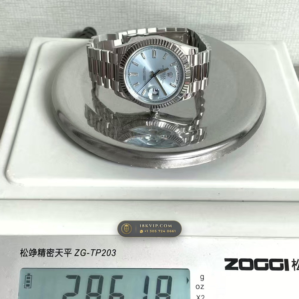 Rolex Day-Date 40 Ice-Blue Sunray Dial 950 Platinum Ref. 228206 — Private Vault Edition — Studio Gallery Plate X in 950 Platinum Pt950 (286.0g Verified Mass, Rolex Manufacture Cal. 3255 - 70h Power Reserve)