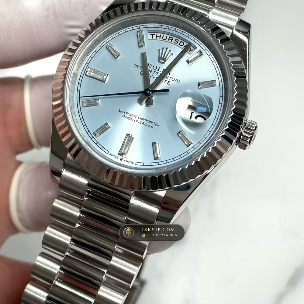 Rolex Day-Date 40 Ice-Blue Sunray Dial 950 Platinum Ref. 228206 — Private Vault Edition — Studio Gallery Plate II in 950 Platinum Pt950 (286.0g Verified Mass, Rolex Manufacture Cal. 3255 - 70h Power Reserve)