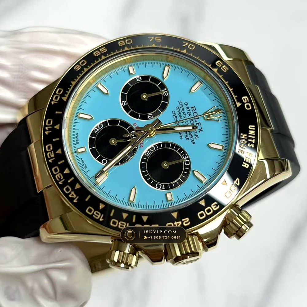 Rolex Cosmograph Daytona Tiffany Blue Dial 18K Yellow Gold Ref. 126518 — Private Vault Edition — Studio Gallery Plate IV in 18K Yellow Gold Au750 (160.1g Verified Mass, Rolex Manufacture Cal. 4131 - 72h Power Reserve)