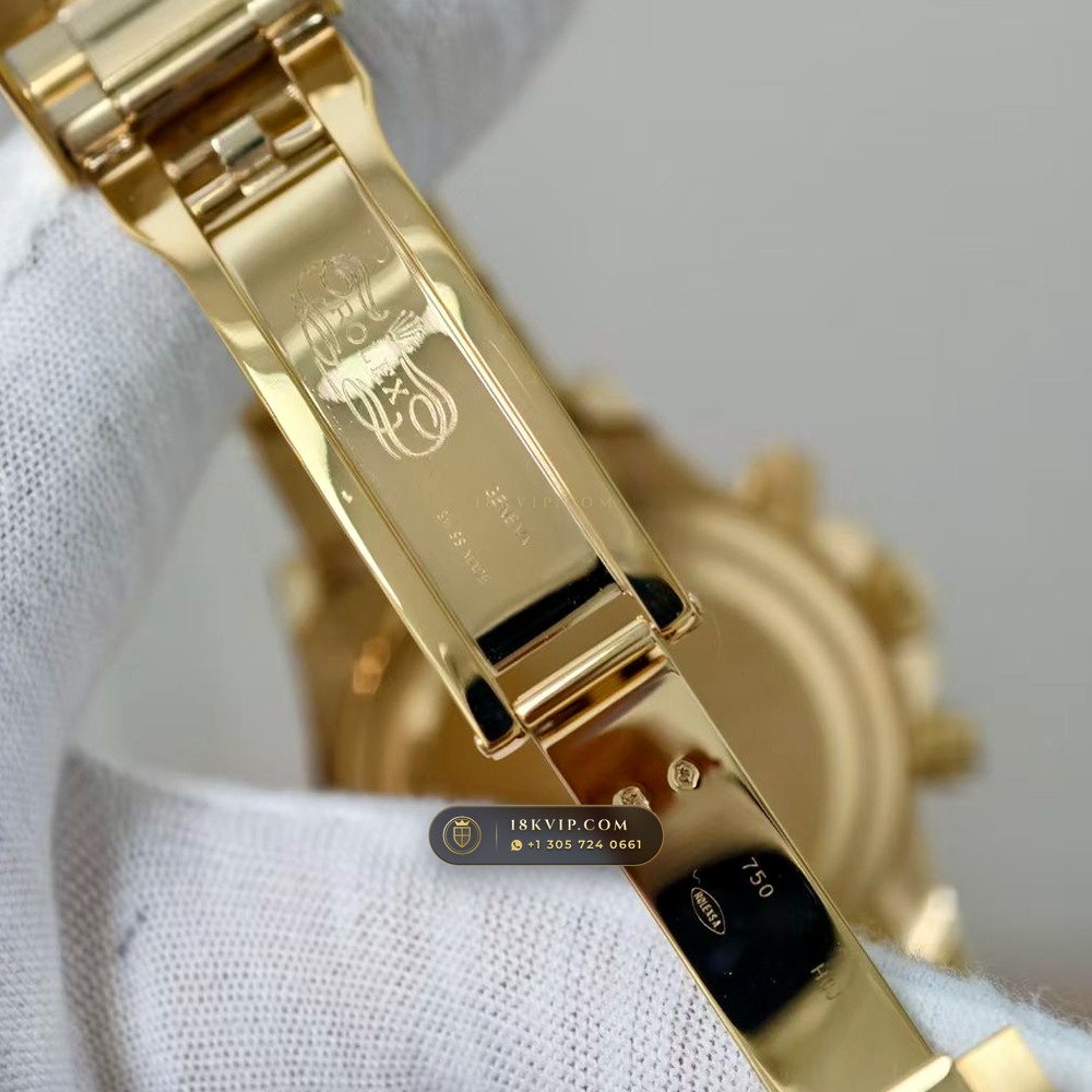 Rolex Cosmograph Daytona John Mayer II Emerald & Gold Subdials 18K Yellow Gold Ref. 126508 — Private Vault Edition — Studio Gallery Plate VI in 18K Yellow Gold Au750 (216.4g Verified Mass, Rolex Manufacture Cal. 4131 - 72h Power Reserve)