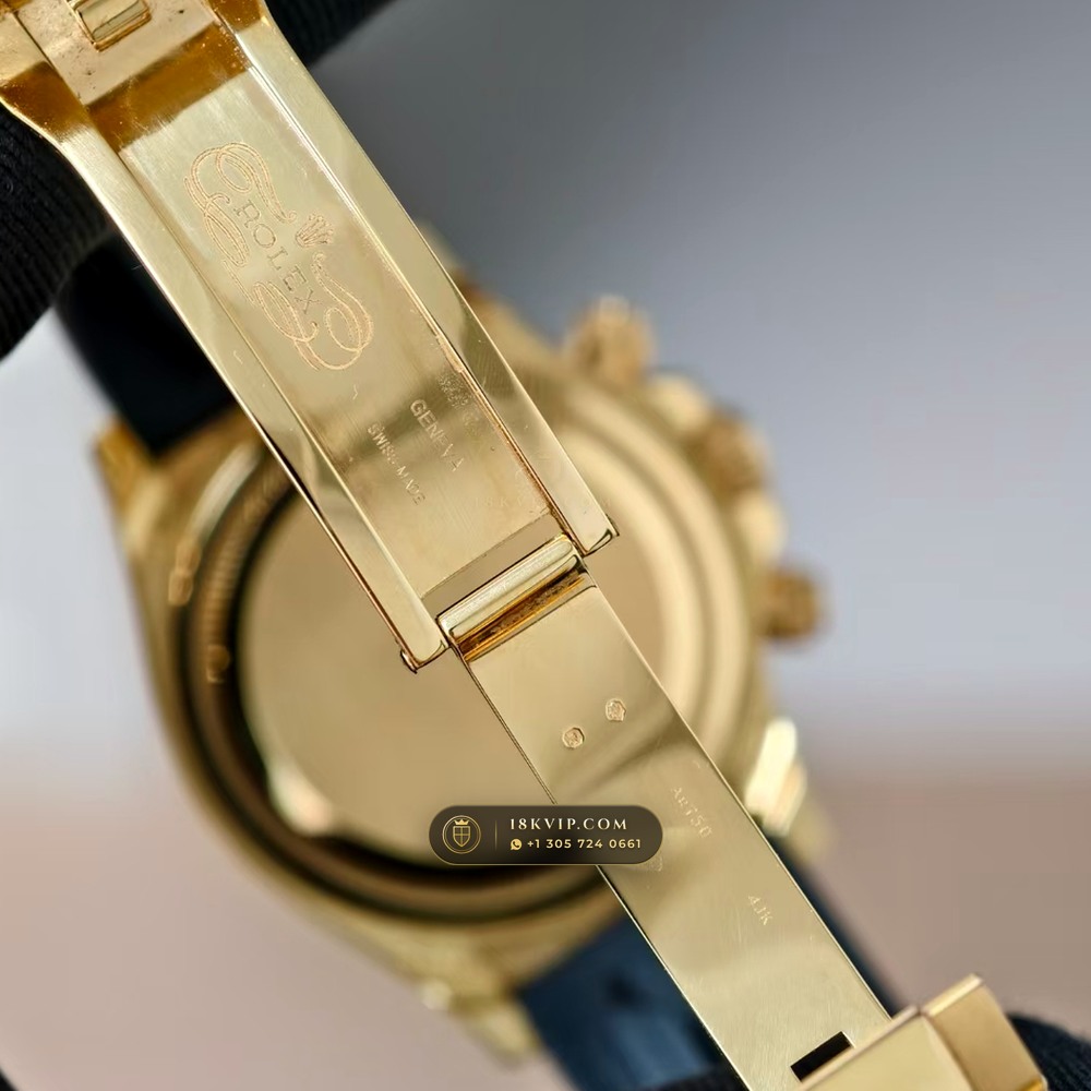 Rolex Cosmograph Daytona 18K Yellow Gold Deep Crystal Optics Ref. 126518 — Private Vault Edition — Studio Gallery Plate V in 18K Yellow Gold Au750 (160.8g Verified Mass, Rolex Manufacture Cal. 4131 - 72h Power Reserve)