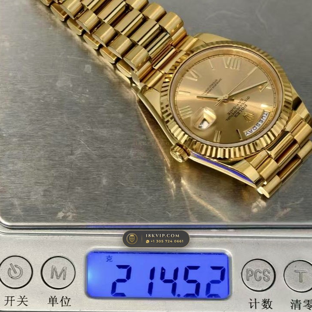 Rolex Day-Date 40 Champagne Sunray Dial 18K Yellow Gold Ref. 228238 — Private Vault Edition — Studio Gallery Plate IX in 18K Yellow Gold Au750 (210.8g Verified Mass, Rolex Manufacture Cal. 3255 - 70h Power Reserve)