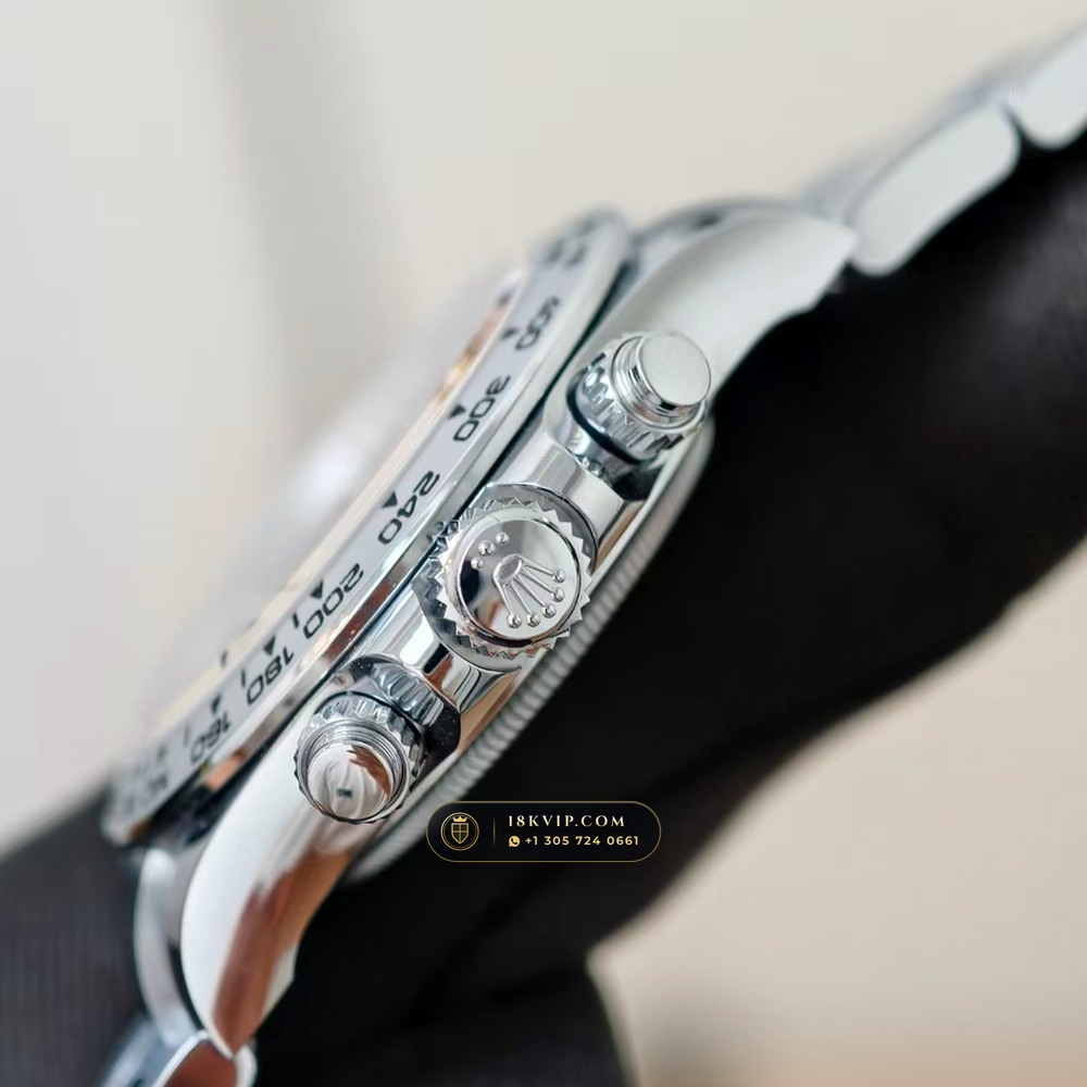 Rolex Cosmograph Daytona 18K White Gold Ref. 116509 — Private Vault Edition — Studio Gallery Plate IV in 18K White Gold Au750 (216.8g Verified Mass, Rolex Manufacture Cal. 4130 - 72h Power Reserve)