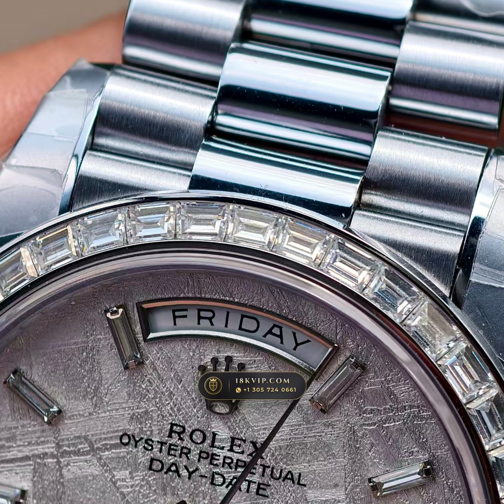Rolex Day-Date 40 Gibeon Meteorite Dial 18K Everose Gold Ref. 228235 — Private Vault Edition — Studio Gallery Plate V in 18K Rose Gold Au750 (210.9g Verified Mass, Rolex Manufacture Cal. 3255 - 70h Power Reserve)