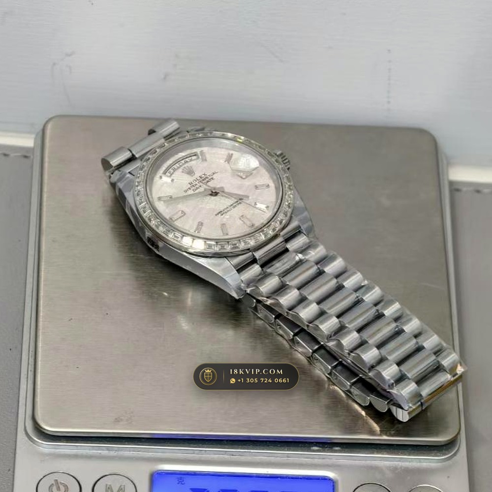 Rolex Day-Date 40 Gibeon Meteorite Dial 18K Everose Gold Ref. 228235 — Private Vault Edition — Studio Gallery Plate IX in 18K Rose Gold Au750 (210.9g Verified Mass, Rolex Manufacture Cal. 3255 - 70h Power Reserve)