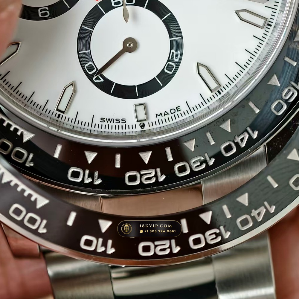 Rolex Cosmograph Daytona High-Contrast White & Black Panda Chronograph Dial Ref. 126500 — Private Vault Edition — Studio Gallery Plate III in 904L Stainless Steel Custom Architecture (143.8g Verified Mass, Rolex Manufacture Cal. 4131 - 72h Power Reserve)