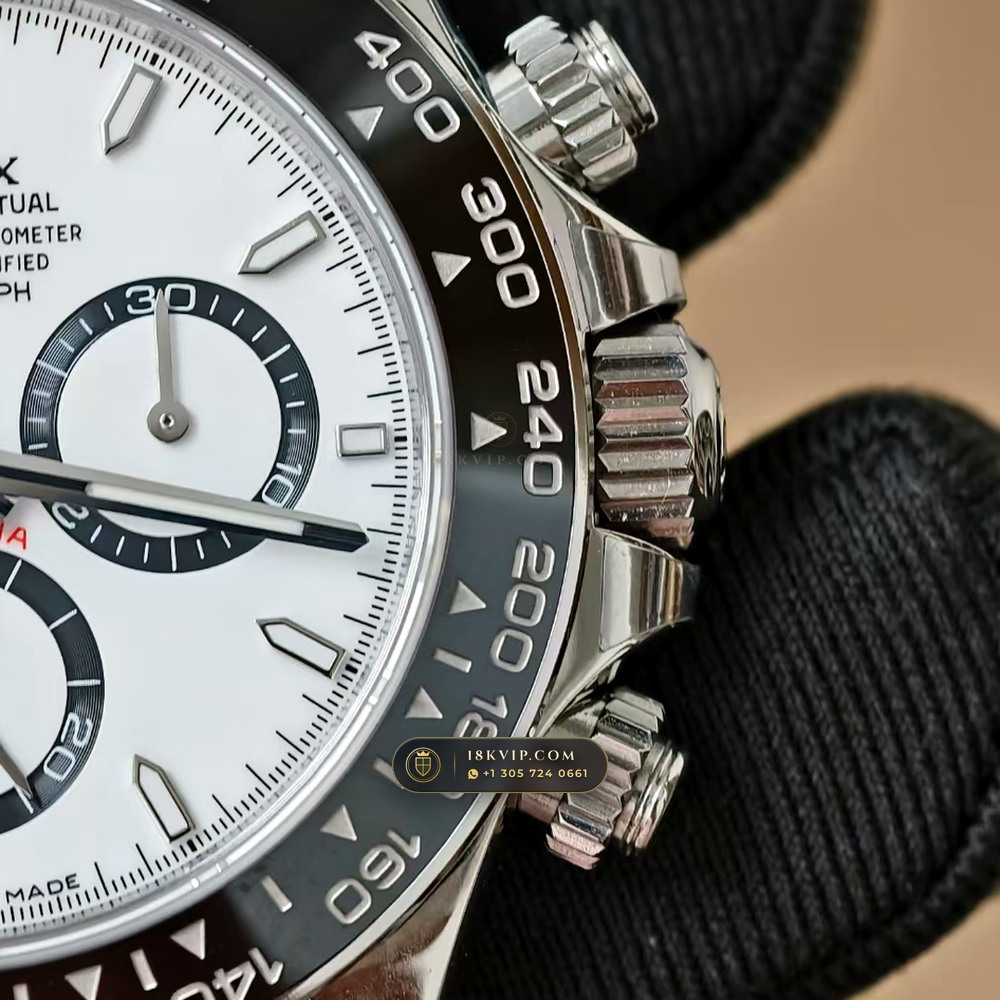 Rolex Cosmograph Daytona High-Contrast White & Black Panda Chronograph Dial Ref. 126500 — Private Vault Edition — Studio Gallery Plate IV in 904L Stainless Steel Custom Architecture (143.8g Verified Mass, Rolex Manufacture Cal. 4131 - 72h Power Reserve)