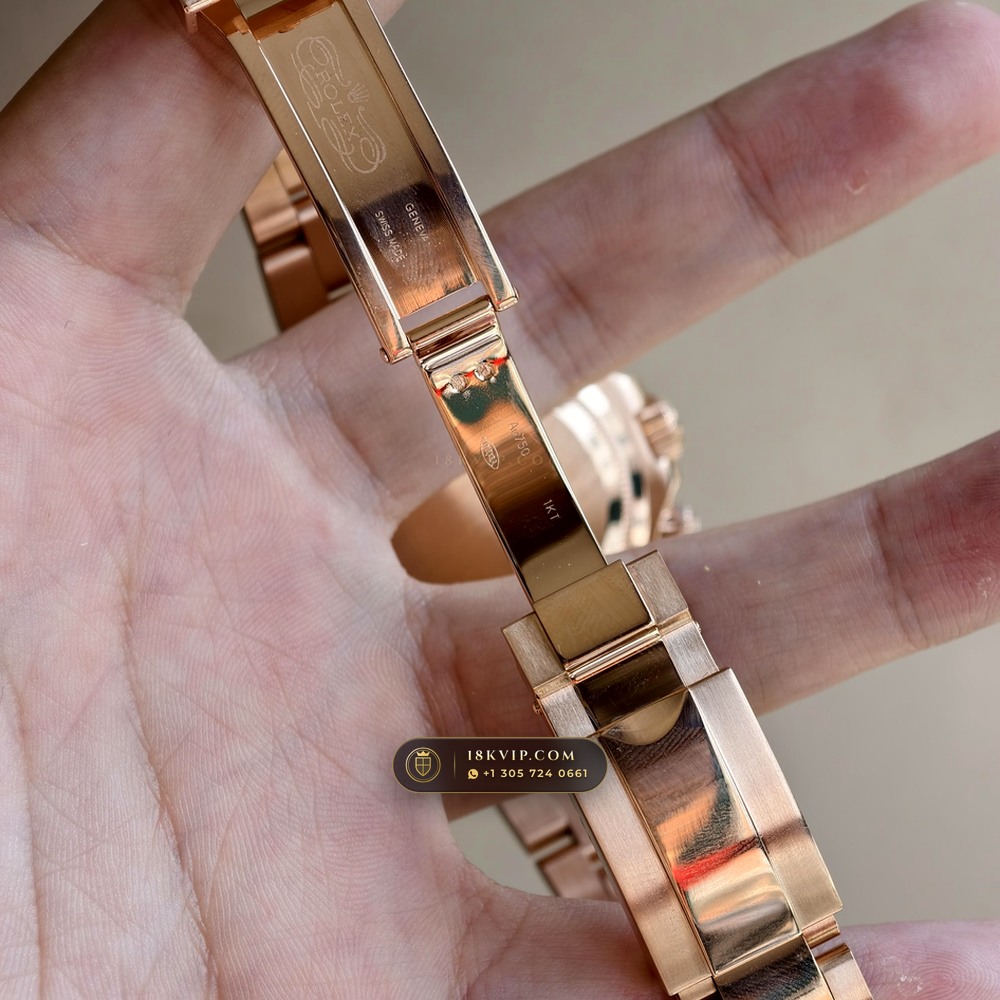 Rolex Cosmograph Daytona 18K Everose Gold Ref. 126505 — Private Vault Edition — Studio Gallery Plate VIII in 18K Rose Gold Au750 (216.8g Verified Mass, Rolex Manufacture Cal. 4131 - 72h Power Reserve)