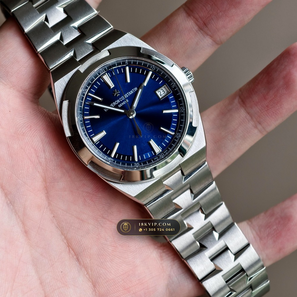 Vacheron Constantin Overseas Self-Winding 41mm Geneva Atelier Spec Ref. 4500V/110A-B128 — Private Vault Edition — Studio Gallery Plate III in 904L Stainless Steel Custom Architecture (152.2g Verified Mass, Vacheron Constantin Cal. 5100 - 22K Gold Maltese Rotor)
