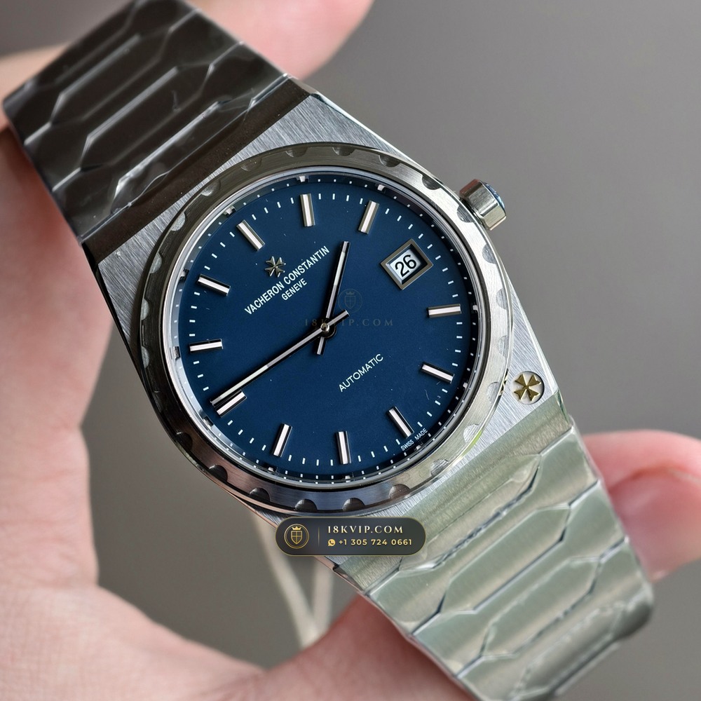 Vacheron Constantin Historiques 222 Jumbo 37mm Blue-Grey Dial Ref. 4200H/222A-B934 — Private Vault Edition — Studio Gallery Plate II in 904L Stainless Steel Custom Architecture (132.5g Verified Mass, Vacheron Constantin Cal. 2455/2 - 22K Gold Rotor)