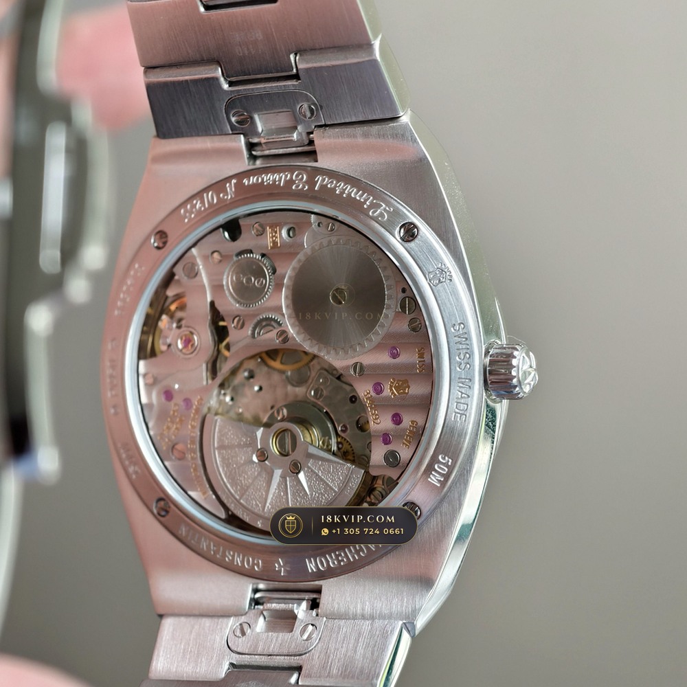 Vacheron Constantin Overseas Self-Winding 41mm 950 Platinum Ref. 2500V/220P-H028 — Private Vault Edition — Studio Gallery Plate VI in 950 Platinum Pt950 (241.6g Verified Mass, Vacheron Constantin Cal. 5100 - 22K Gold Maltese Rotor)