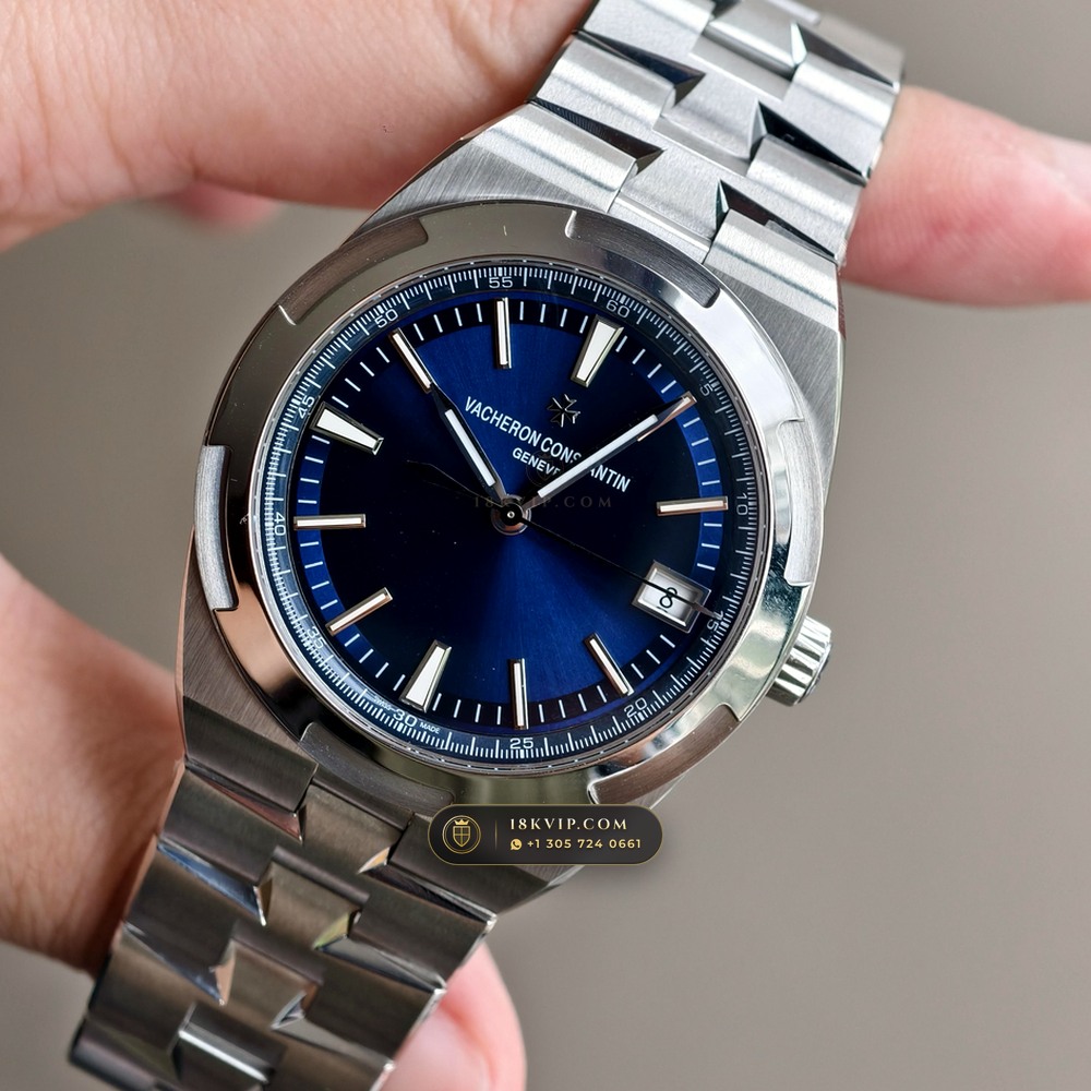 Vacheron Constantin Overseas Self-Winding 41mm Ref. 4500V/110A-B128 — Private Vault Edition — Studio Gallery Plate III in 904L Stainless Steel Custom Architecture (152.1g Verified Mass, Vacheron Constantin Cal. 5100 - 22K Gold Maltese Rotor)